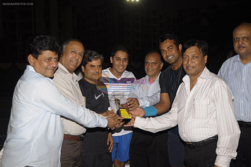 Leander Paes, Vishal Bhardwaj inaugurate a Tennis Court in Goregaon on 5th Dec 2011