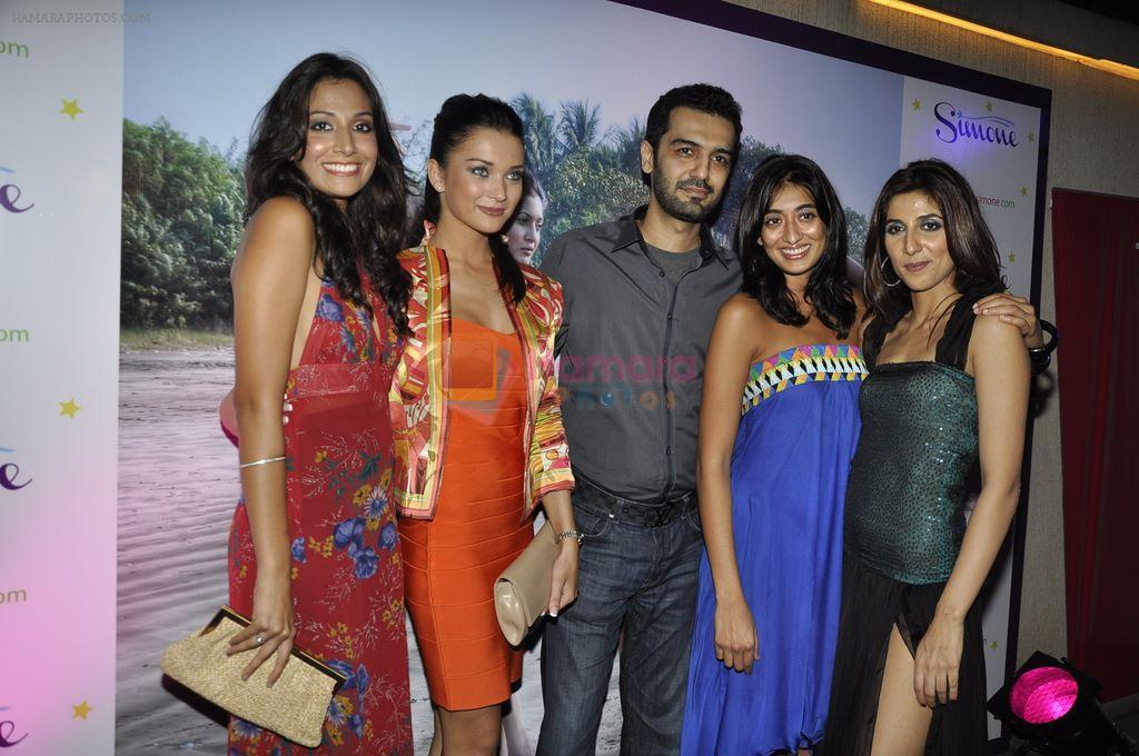 grace Simone's collection launch at OPA in Juhu, Mumbai on 5th Dec 2011