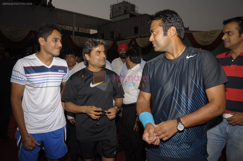 Leander Paes, Vishal Bhardwaj inaugurate a Tennis Court in Goregaon on 5th Dec 2011