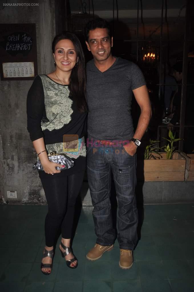 Juhi Babbar, Anup Soni at Lanka party hosted by Maqbool Khan on 8th Dec 2011