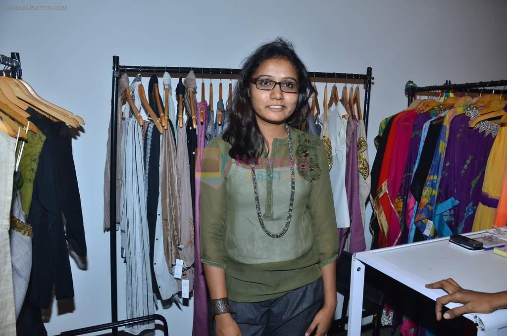 at Aarna Fashion exhibition in BMB Art Gallery on 9th Dec 2011