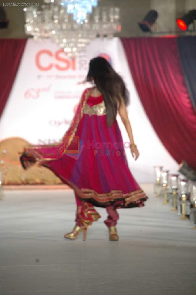 Smiley Suri walk the ramp for Nisha Sagar's bridal show in Trident on 10th Dec 2011