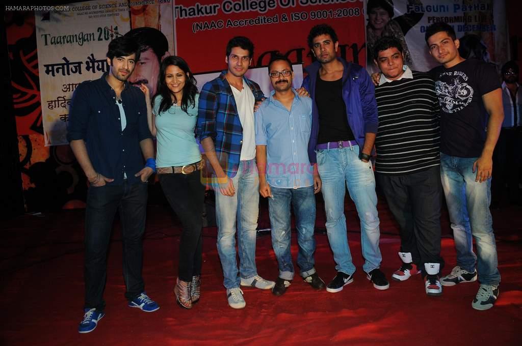 Bhaumik Sampat,Rohin Robert,Mauzam Begg, Kahkkashan Aryan,Ramji Gulati,Kunal Pant,Karanvir Sharma with Sadda Adda Team at Thakur college for there Tarangan festival on 17th Dec 2011 