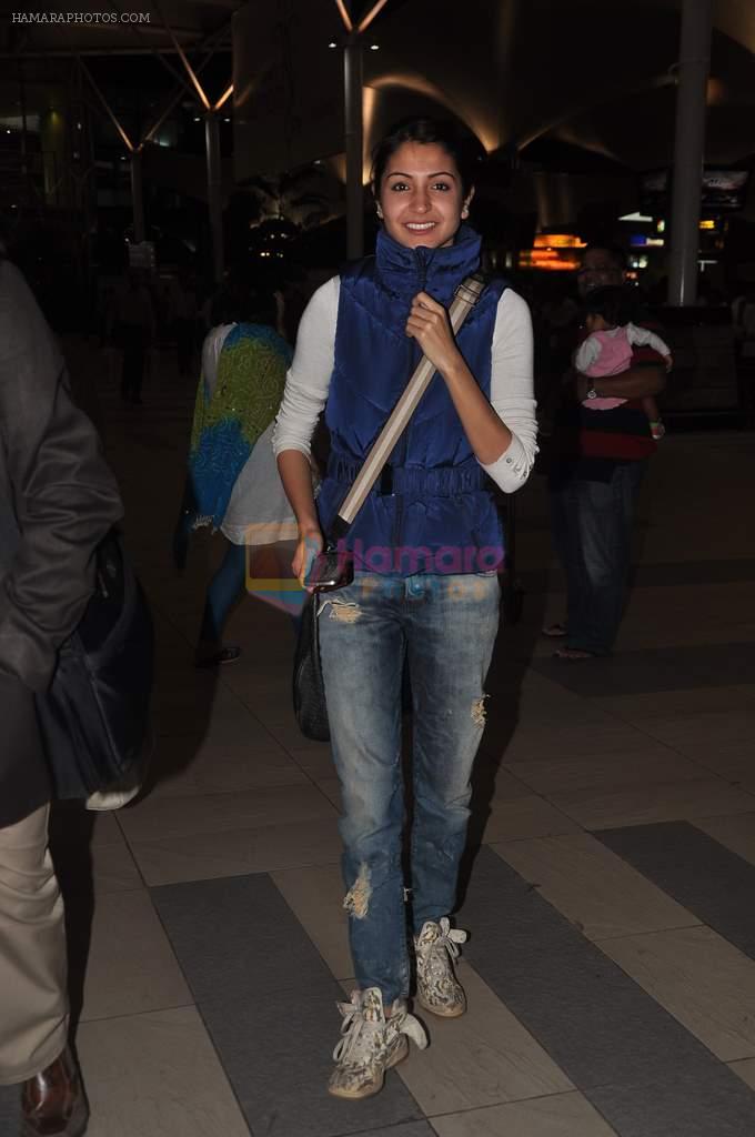 Anushka Sharma snapped at airport on 19th Dec 2011