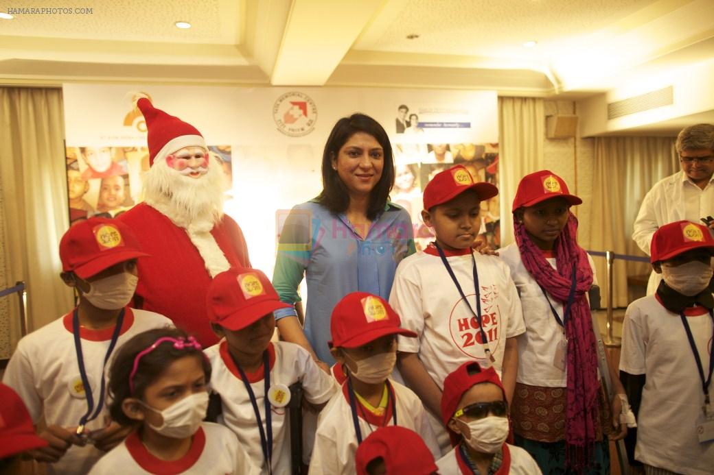 Priya Dutt at the Hospital to celebrate Christmas with the cancer affected children in Mumbai on 24th Dec 2011