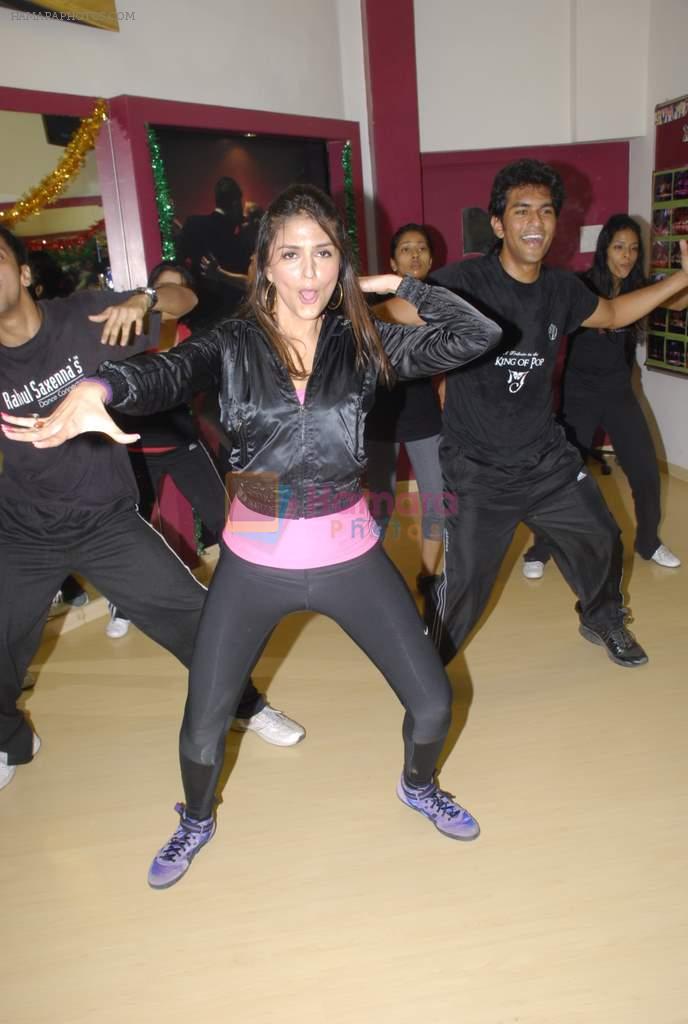 Aarti Chhabria practises for New Year's bash in Andheri, Mumbai on 29th Dec 2011