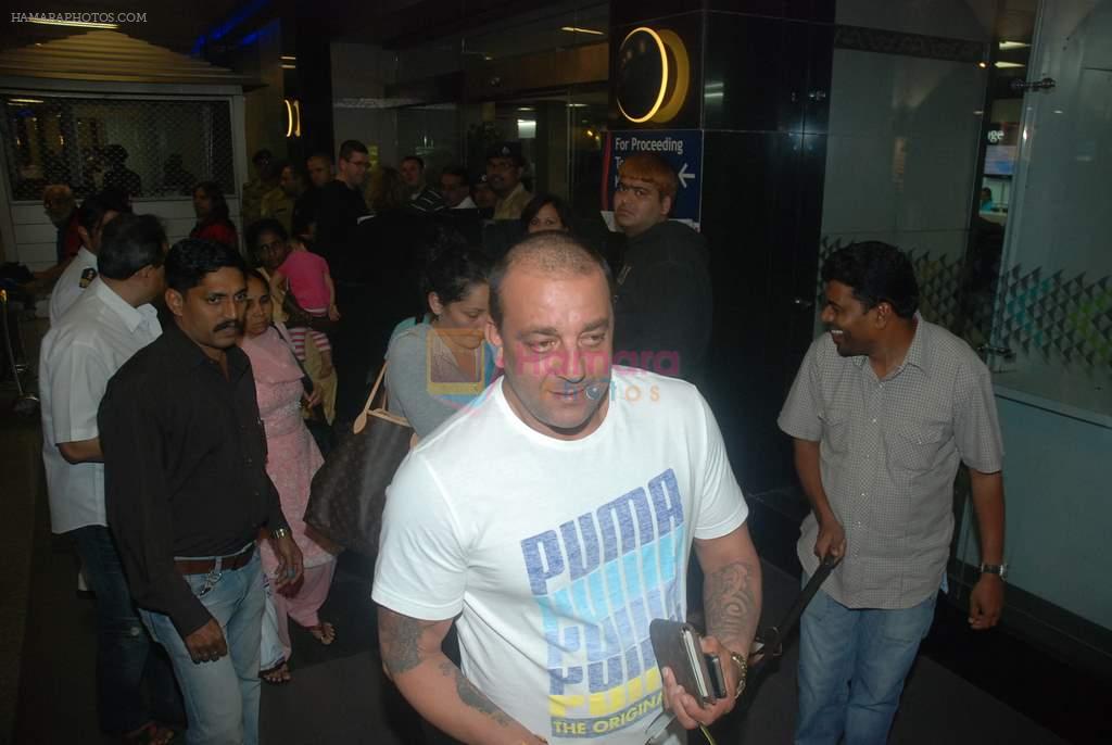 Sanjay Dutt snapped at airport as they enter Big Boss on 29th Dec 2011