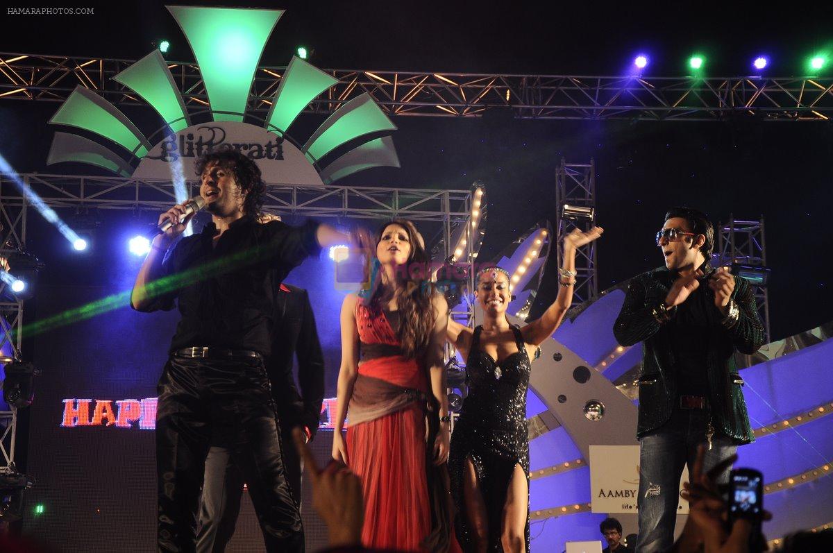Sonu Nigam, Ranveer Singh, Lisa Haydon at Aamby Valley New Years Party on 31st Dec 2011