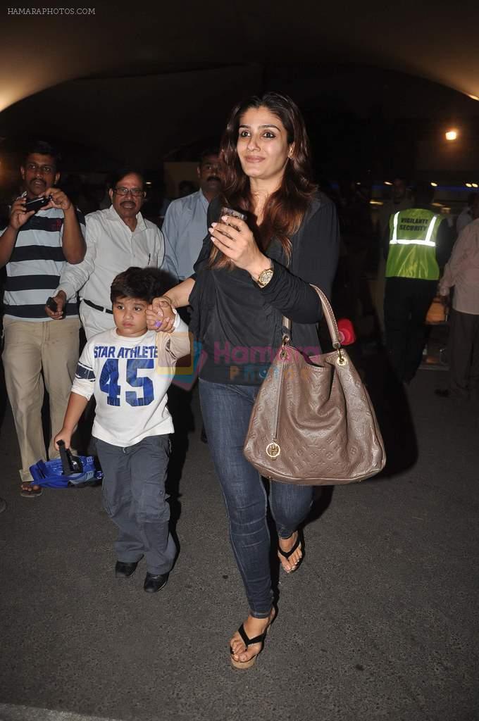 Raveena Tandon returns from their vacation on 2nd Jan 2012