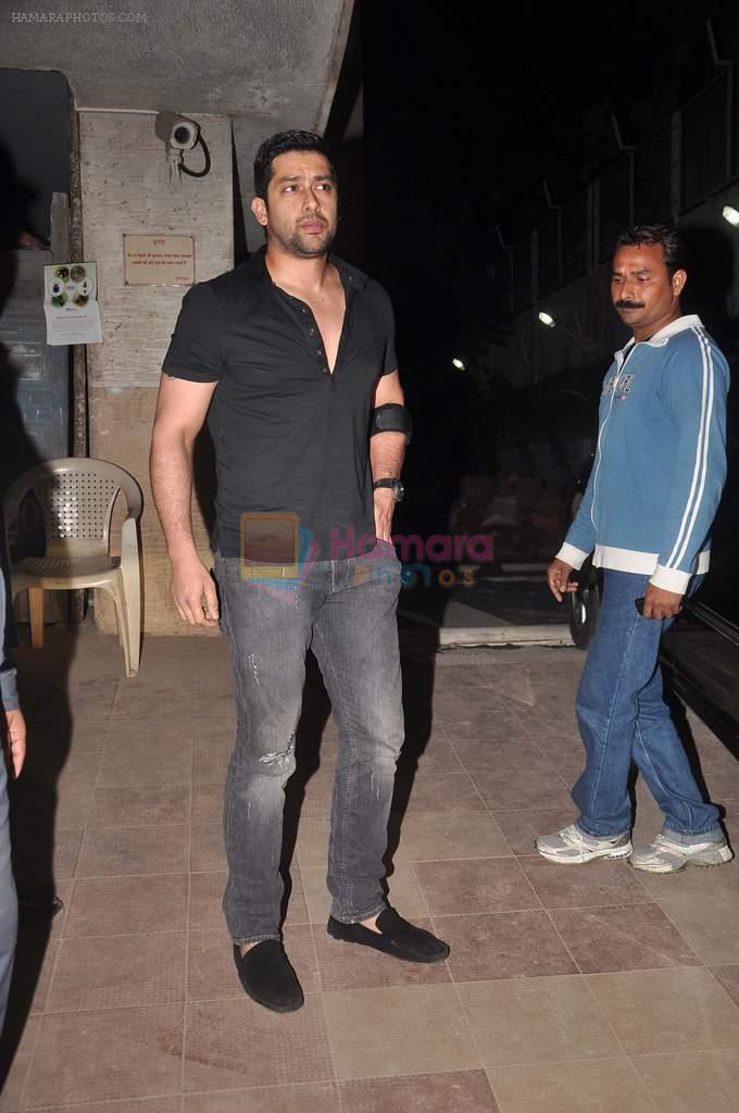 Aftab Shivdasani at Bipasha Basu's birthday bash at her home in Khar on 6th Jan 2012