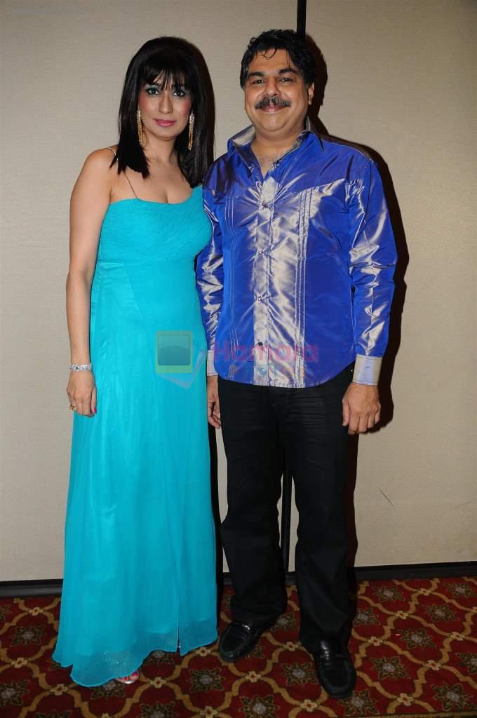 Dr. Pashmi & Hrishikesh Pai at Amy Billimoria's Fashion Show for Twenty four leading gynaecologists in J W Marriott on 9th Jan 2012