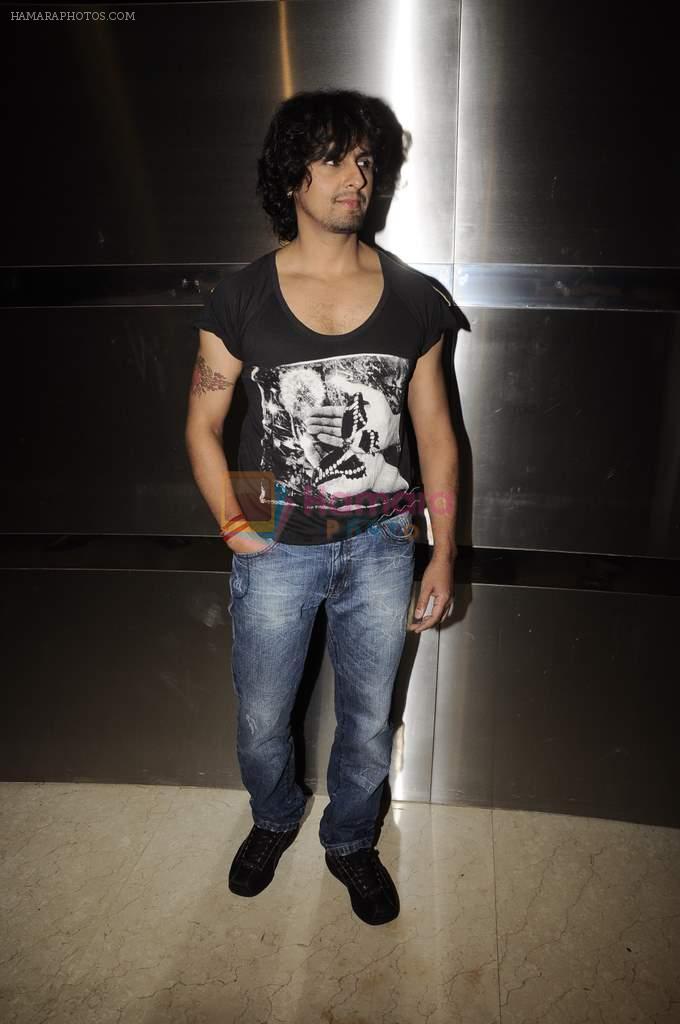 Sonu Nigam at Kailash Kher's album launch Rangeele in Mumbai on 10th Jan 2012