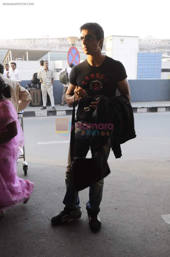 Sonu Sood at CCL Cricket stars snapped at the airport in Mumbai on 11th Jan 2012