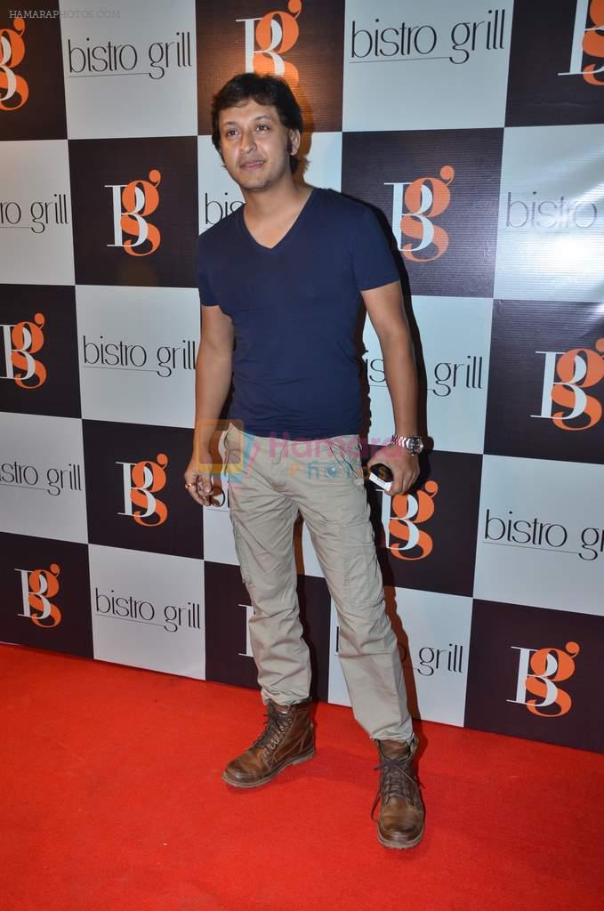 Arjun Punj at Captain Vinod Nair and Tulip Joshi's Army Day in Bistro Grill, Juhu on 13th Jan 2012