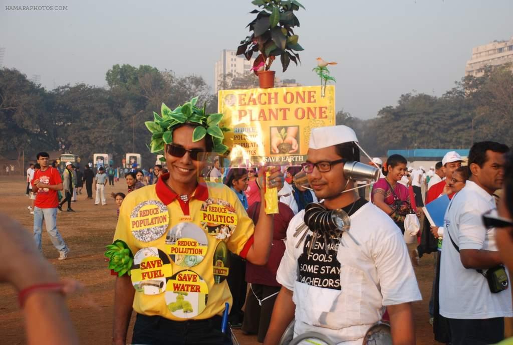 at Standard Chartered Mumbai Marathon in Mumbai on 14th Jan 2012
