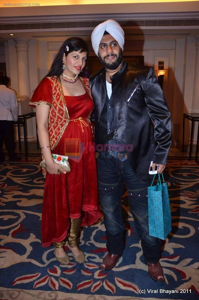 dj man nagpal with wife at Zulfi Syed's wedding reception on 15th Jan 2012