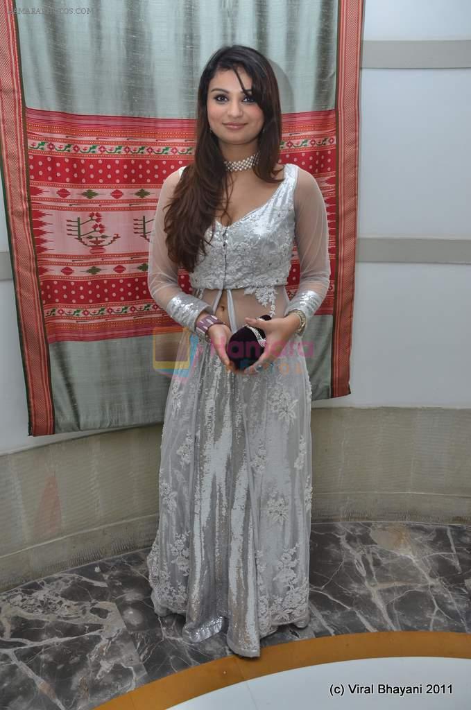 dimpy Mahajan at Zulfi Syed's wedding reception on 15th Jan 2012