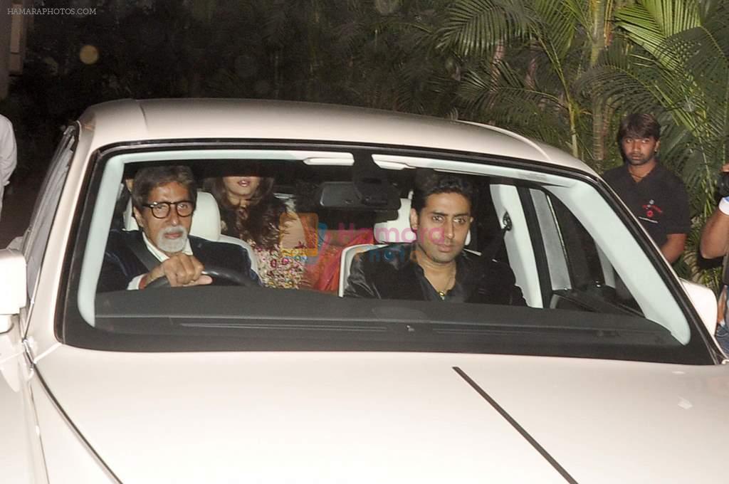 Amitabh Bachchan, Abhishek Bachchan, Aishwarya Bachchan at Oprah Winfrey bash hosted by Parmeshwar Godrej on 16th Jan 2012