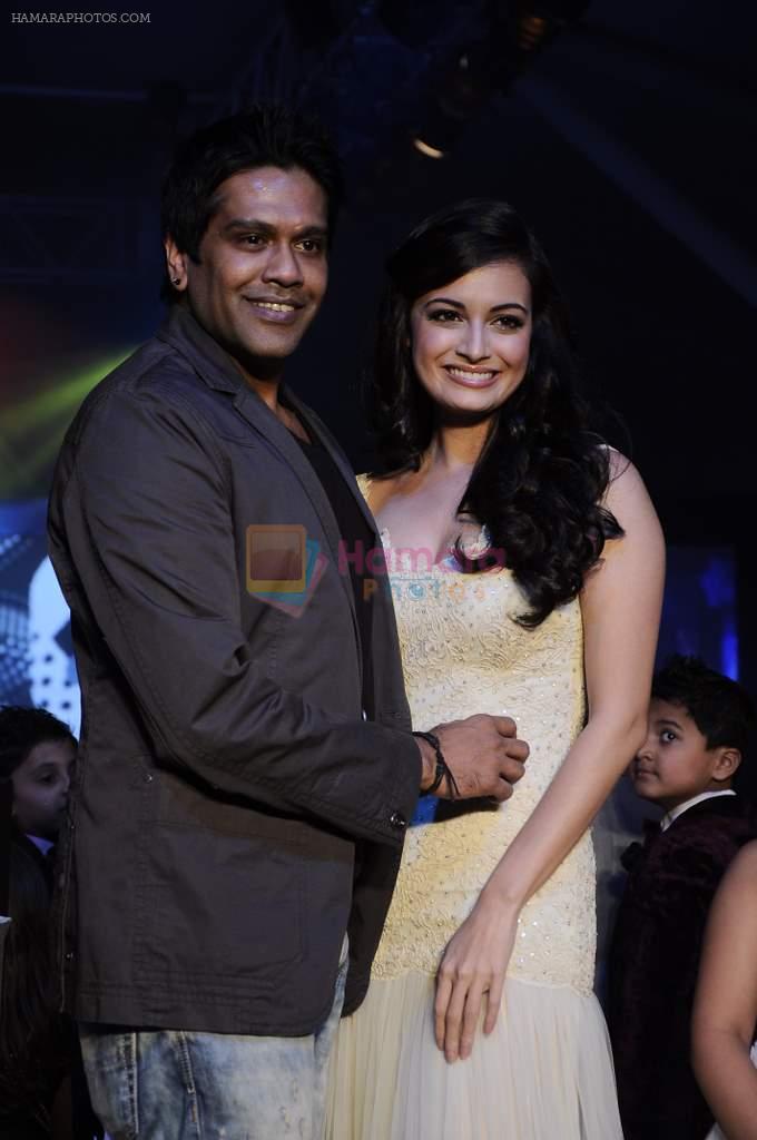 Dia Mirza, Rocky S walk the ramp for Rocky S at Kids Fashion Week day 1 on 17th Jan 2012