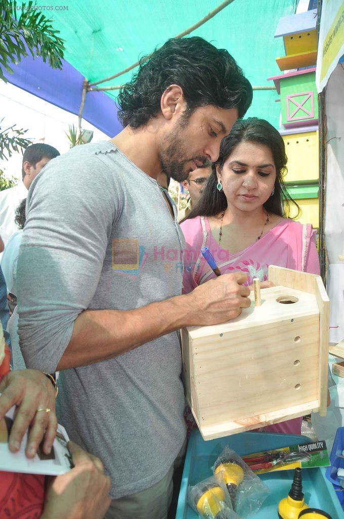 Farhan Akhtar plants a tree with Shaina NC in  Mumbai on 19th Jan 2012