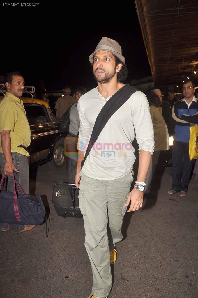 Farhan Akhtar snapped at international airport in Mumbai on 19th Jan 2012