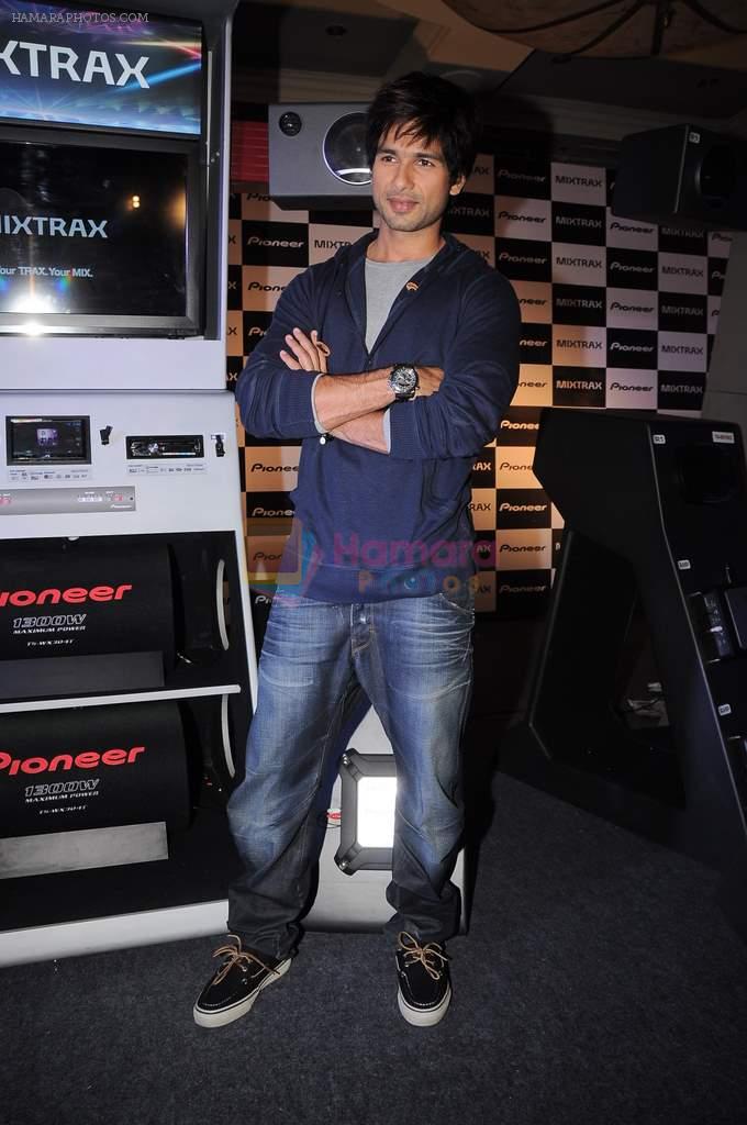 Shahid Kapoor promotes Pioneer Mixtrax in J W Marriott on 23rd Jan 2012