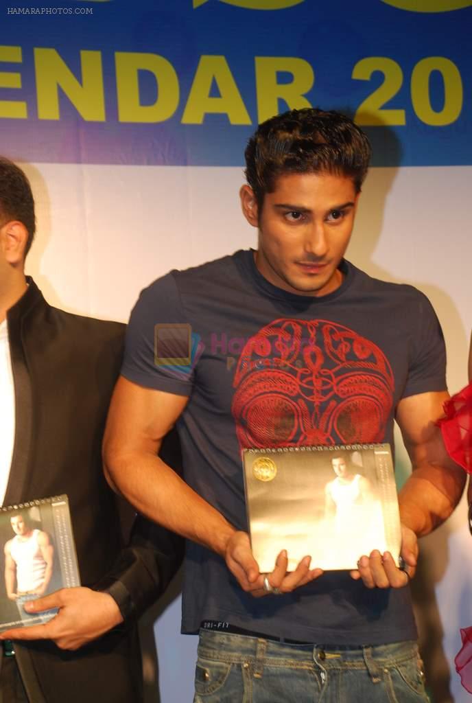 Prateik Babbar at Gold Gym calendar launch in Bandra, Mumbai on 24th Jan 2012
