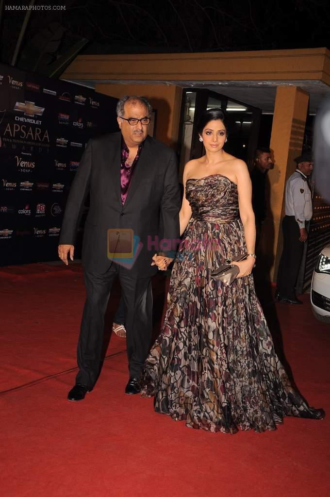 Sridevi, Boney Kapoor at the 7th Chevrolet Apsara Awards 2012 Red Carpet in Yashraj Studio, Mumbai on 25th Jan 2012