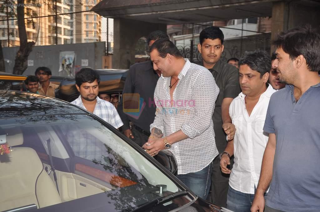 Sanjay Dutt with Agneepath stars visit various multiplex in Mumbai on 26th Jan 2012