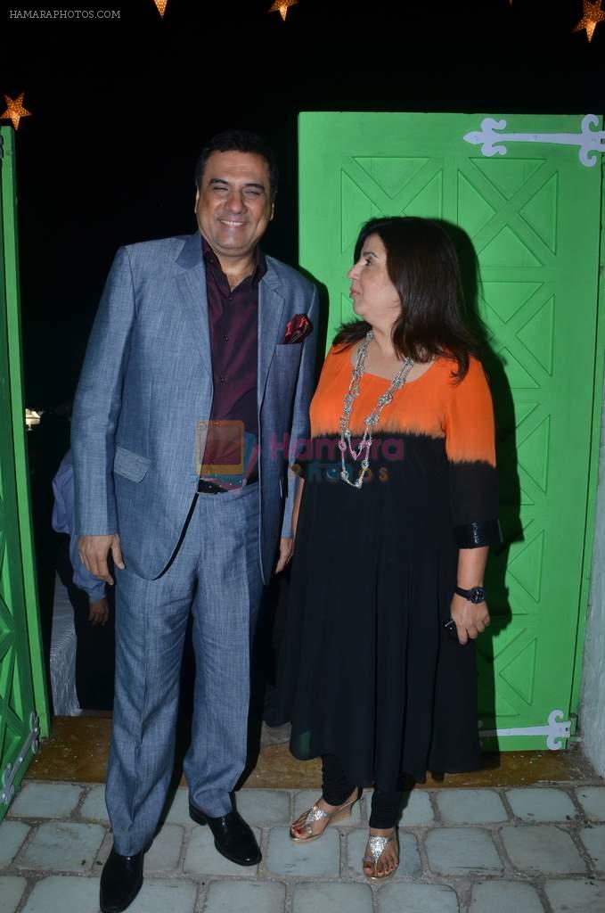Farah Khan, Boman Irani at the launch of ZYNG calendar in Olive on 26th Jan 2012
