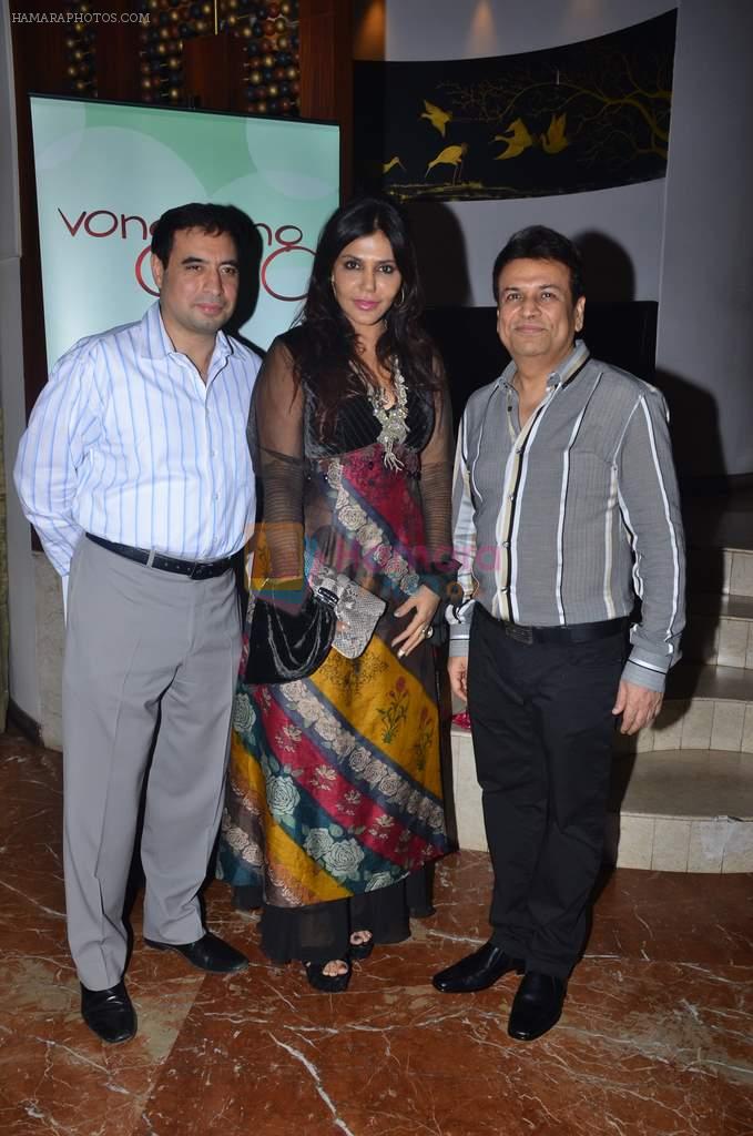 Nisha Jamwal at Vong Wong 5th anniversary bash in Mumbai on 28th Jan 2012