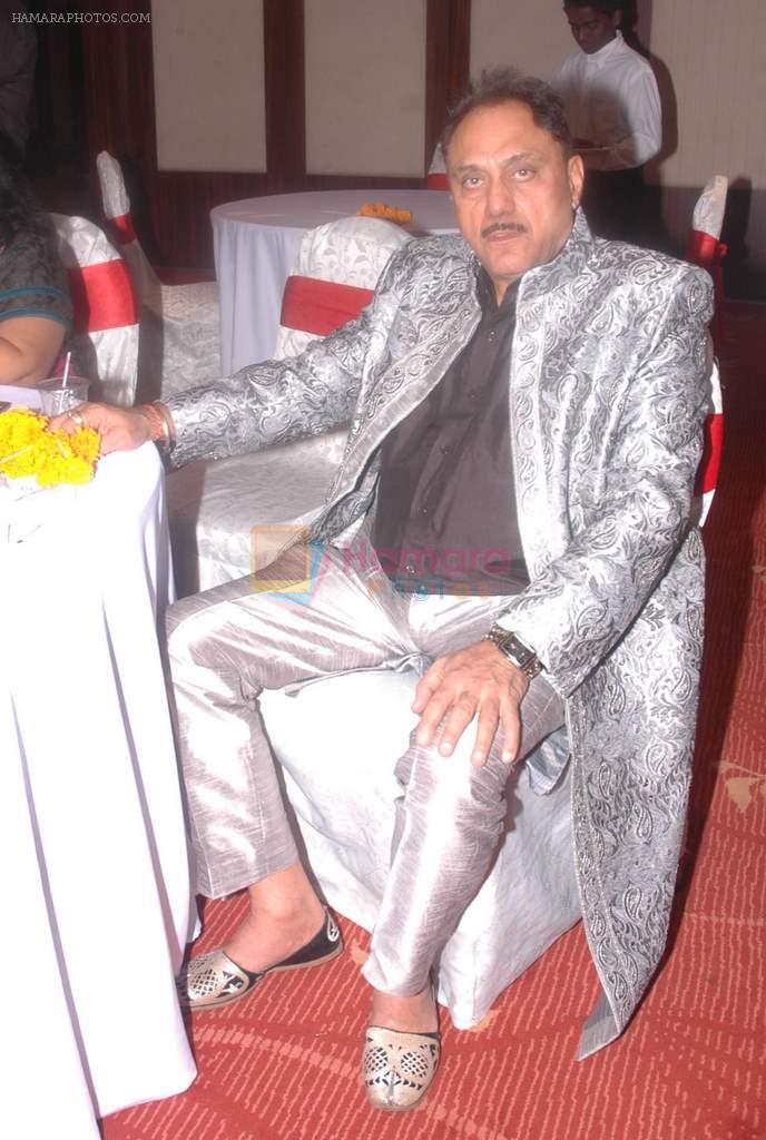 Kuku kohly at Gujarati actor Feroz Irani's son wedding in Malad on 28th JAn 2012 