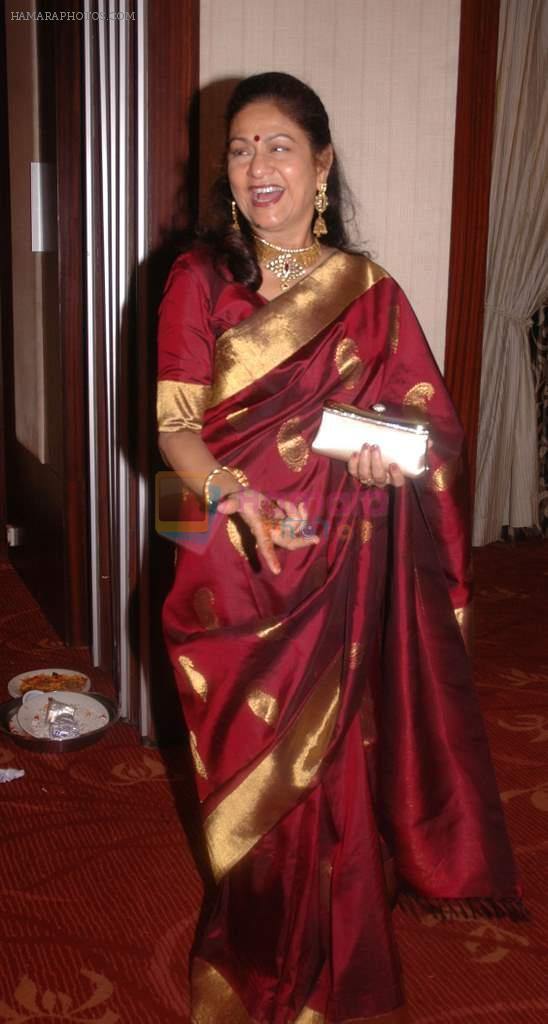 Aruna irani at Gujarati actor Feroz Irani's son wedding in Malad on 28th JAn 2012