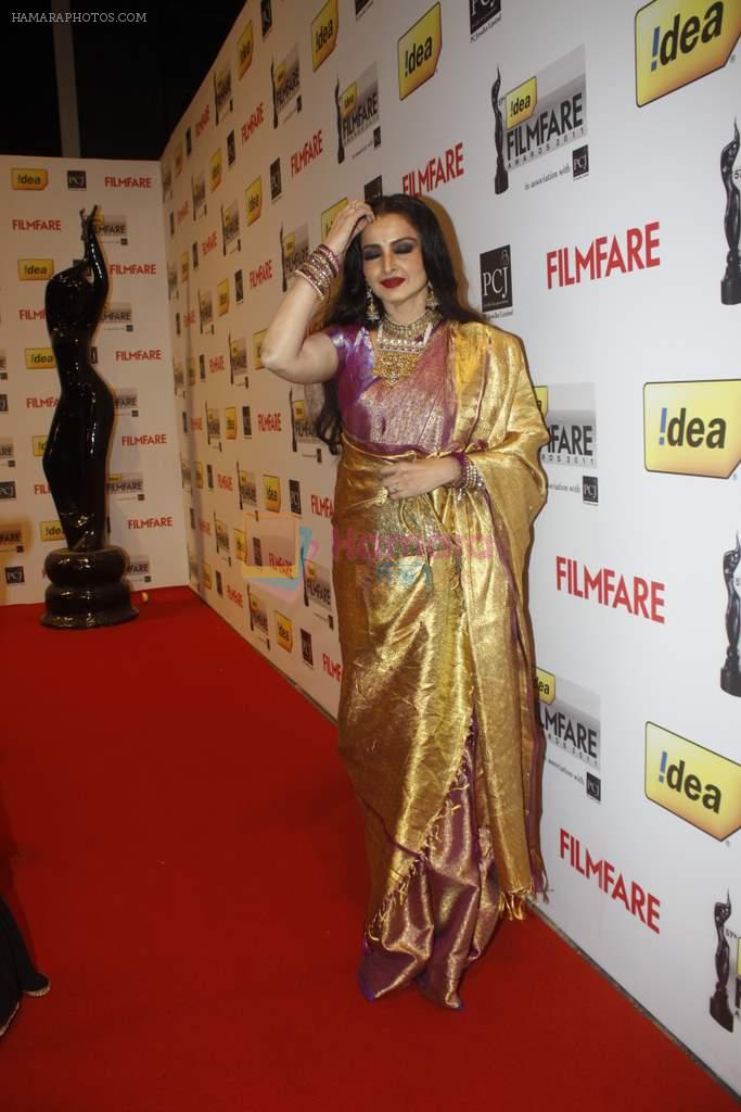 Rekha at 57th Idea Filmfare Awards 2011 on 29th Jan 2012