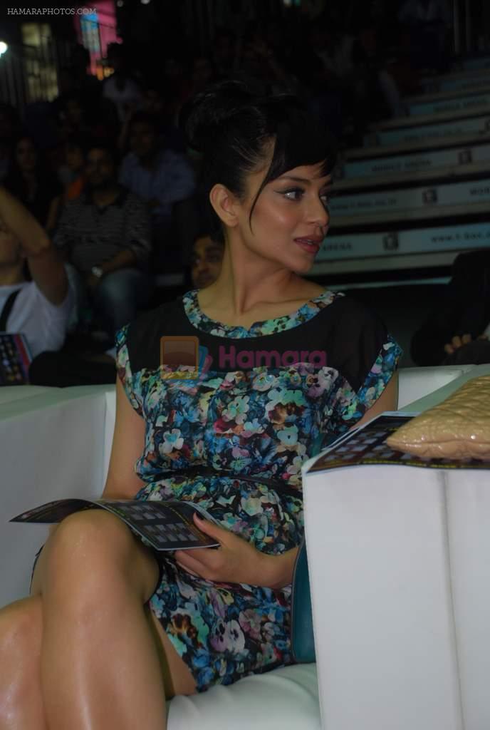 Kangna Ranaut at Venky's Mumbai Fighters and Bangkok Elephants match in Inorbit Mall, Mumbai on 3rd Feb 2012
