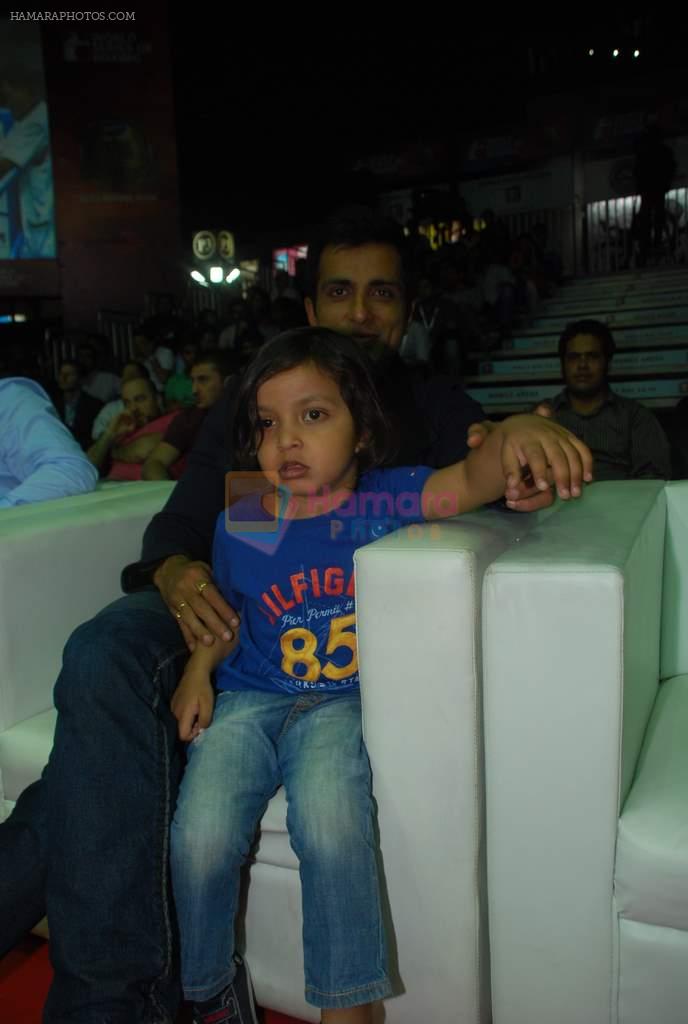 Sonu Sood at Venky's Mumbai Fighters and Bangkok Elephants match in Inorbit Mall, Mumbai on 3rd Feb 2012