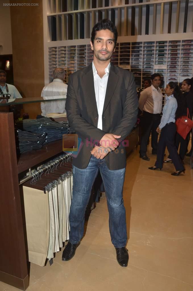 Angad Bedi at Raymonds new store in Warden Road on 6th Feb 2012