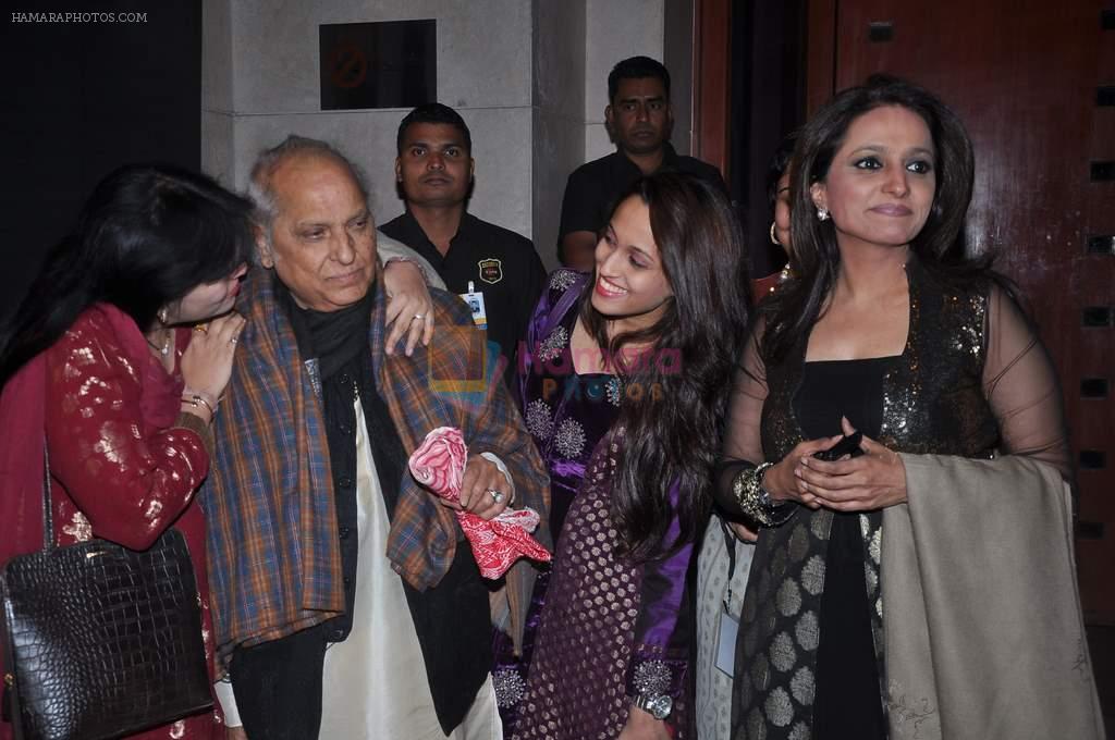 Shweta Pandit, Pandit Jasraj, Durga Jasraj at Jagjit Singh tribute in Lalit Hotel on 8th Feb 2012