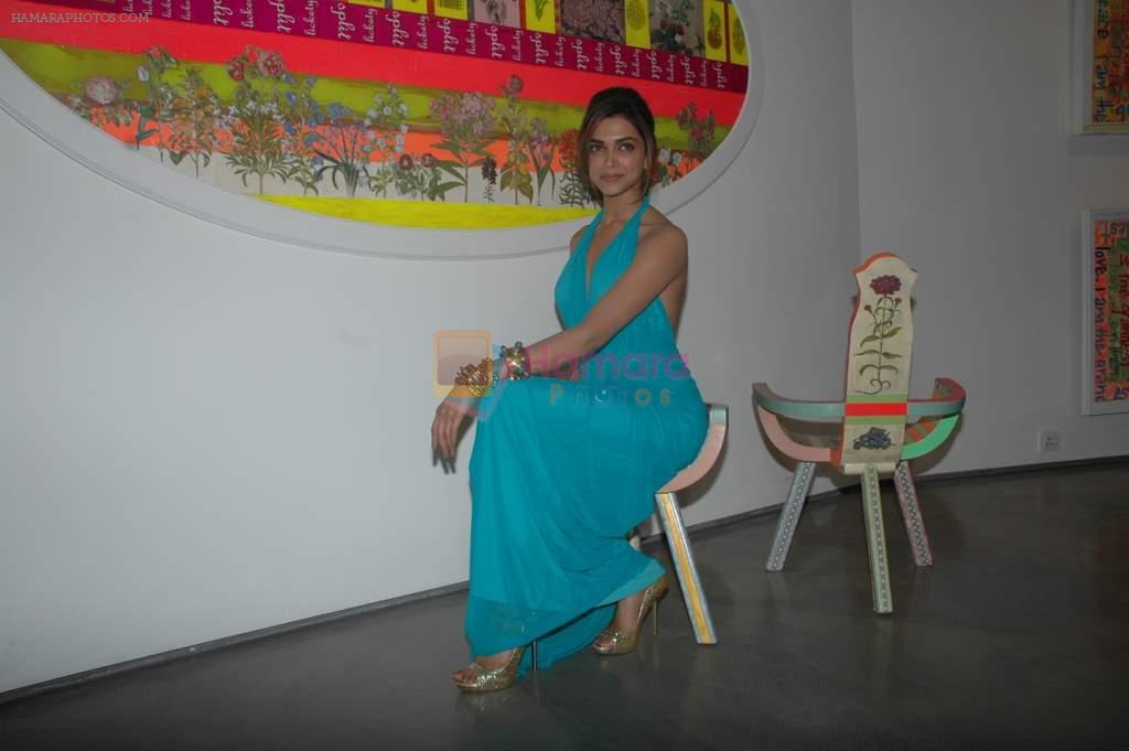 Deepika Padukone at Trishla Jain's art event in Mumbai on 10th Feb 2012