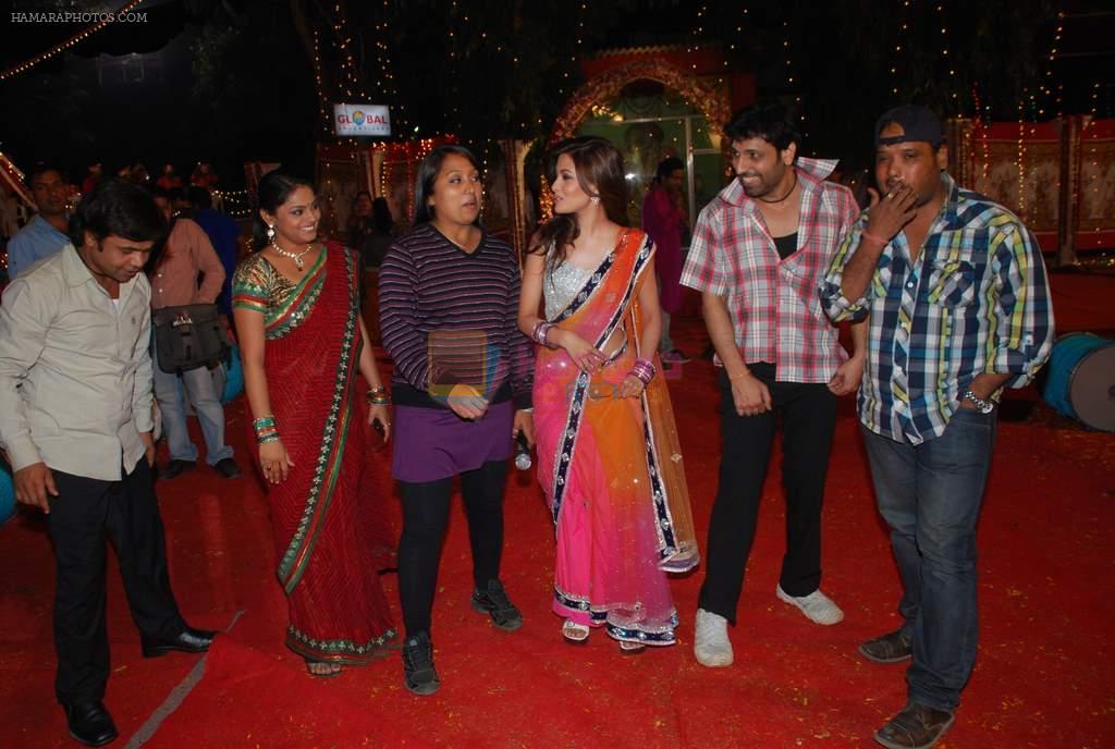 Riya Sen, Supriya Kumari, Rajpal Yadav on location of film Zindagi 50-50 in Filmcity, Mumbai on 16th Feb 2012
