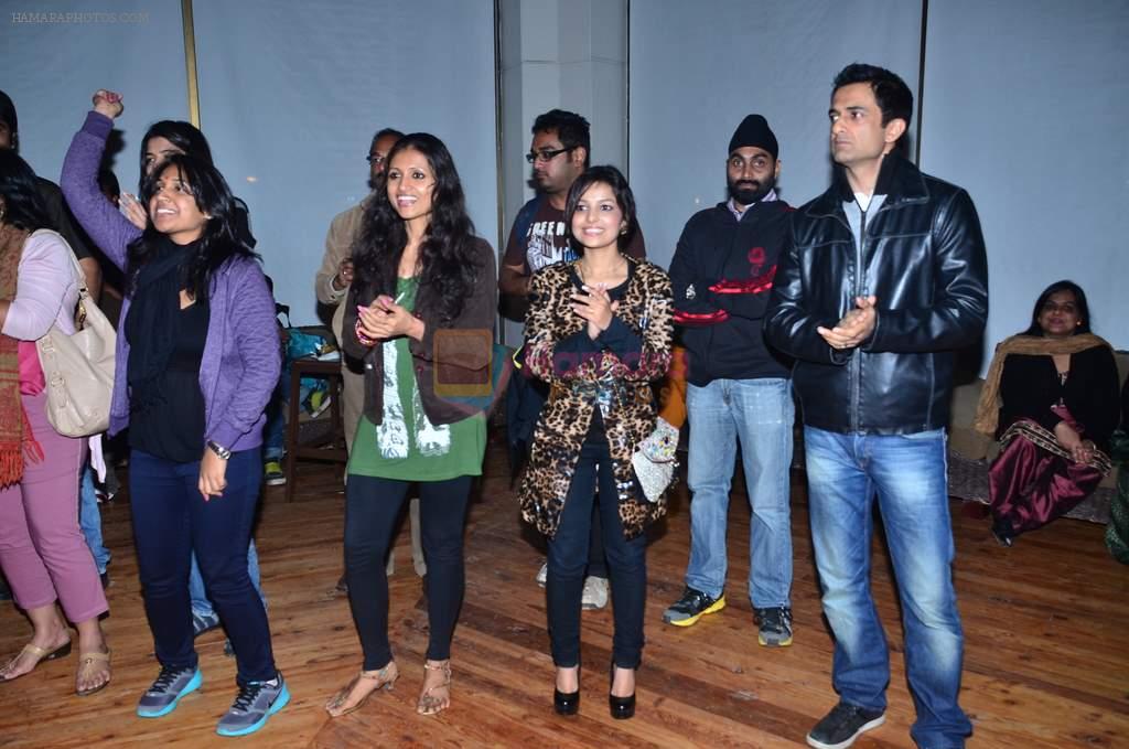 Sanjay Suri at the mahurat of Palchinn film in Baroda on 16th Feb 2012