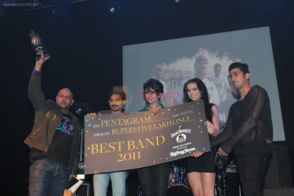 Amy Jackson, Prateik Babbar at Jack Daniel Rollingstone Rock Awards in Mehboob on 24th Feb 2012