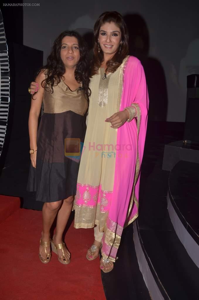 Raveena Tandon, Zoya Akhtar on the sets of NDTV Issi Ka Naam Zindagi in Yashraj on 25th Feb 2012