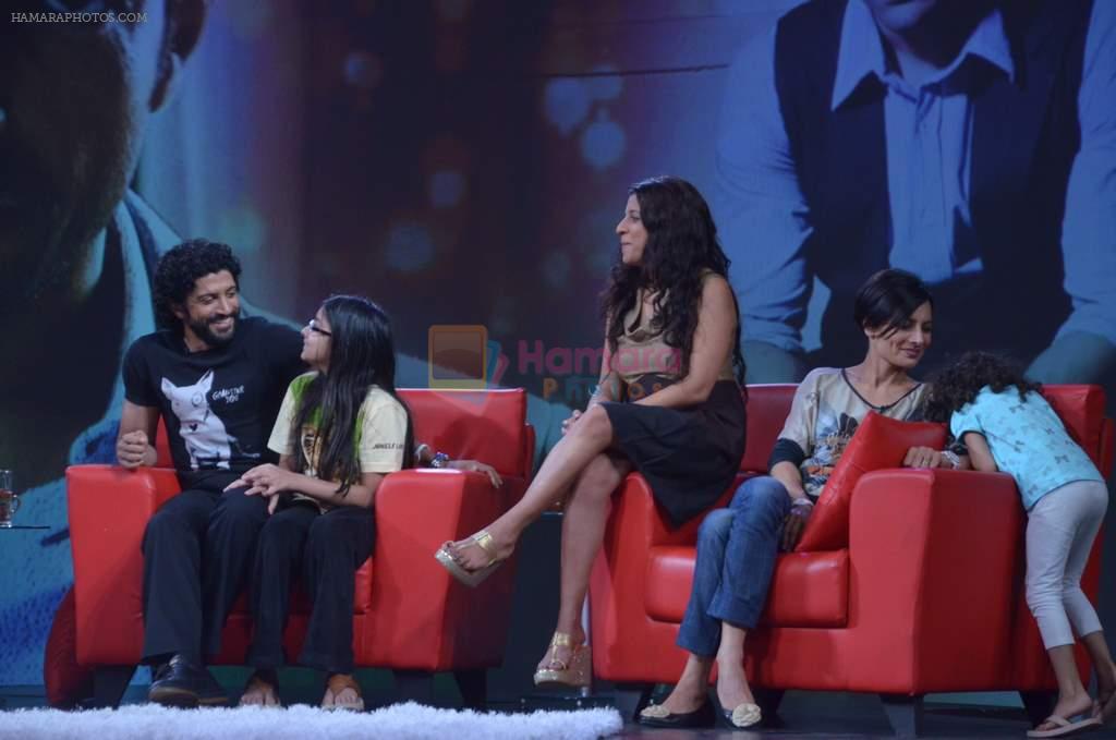 Zoya Akhtar, Farhan Akhtar, Adhuna Akhtar on the sets of NDTV Issi Ka Naam Zindagi in Yashraj on 25th Feb 2012