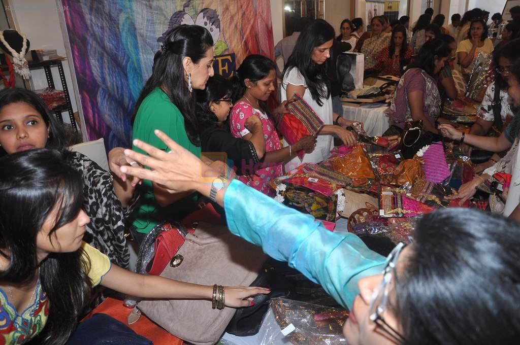 Mana Shetty at Mana Shetty and Sharmilla Khanna's Ariash exhibition in Blue Sea on 28th Feb 2012