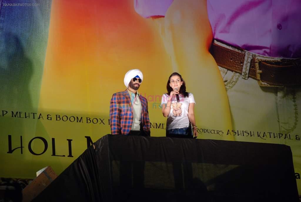 Tusshar Kapoor, Kulraj Randhawa at the Hoarding launch of film Chaar Din Ki Chandni in Fun Republic on 28th Feb 2012
