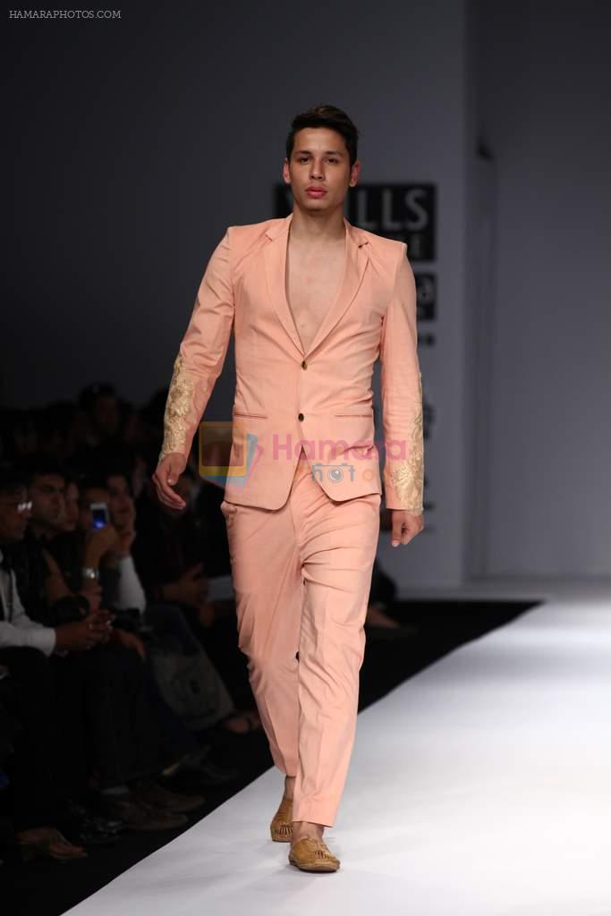 Model walks the ramp for Abdul Halder, Virtues by Viral, Ashish and Vikrant at Wills Lifestyle India Fashion Week Autumn Winter 2012 Day 5 on 19th Feb 2012