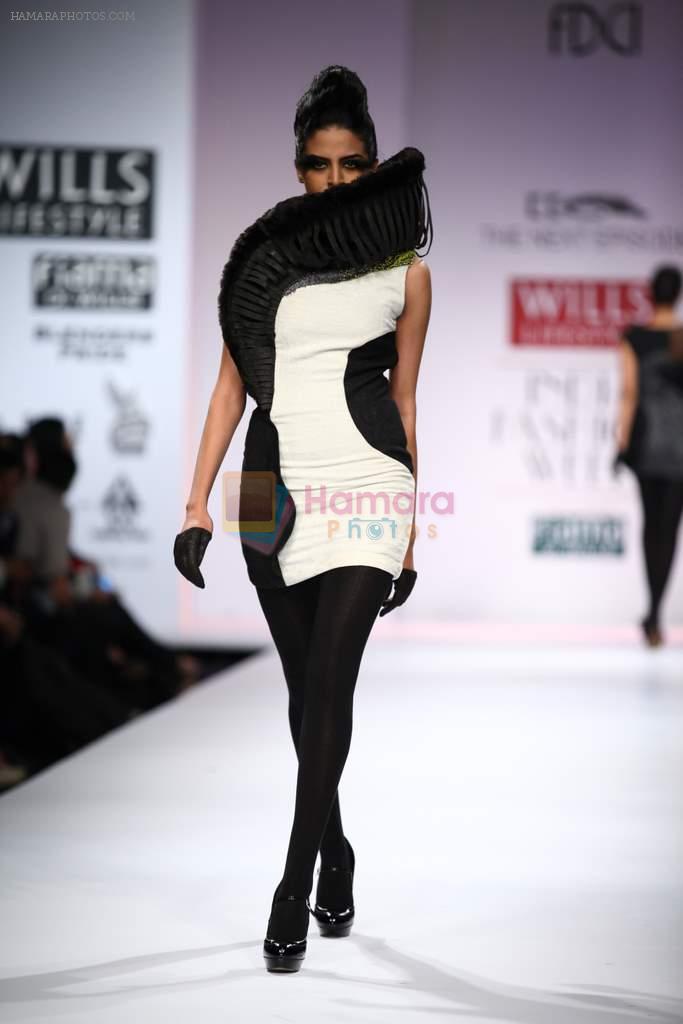 Model walks the ramp for Shantanu Singh, Nupur Kanoi,Vaishali S at Wills Lifestyle India Fashion Week Autumn Winter 2012 Day 2 on 16th Feb
