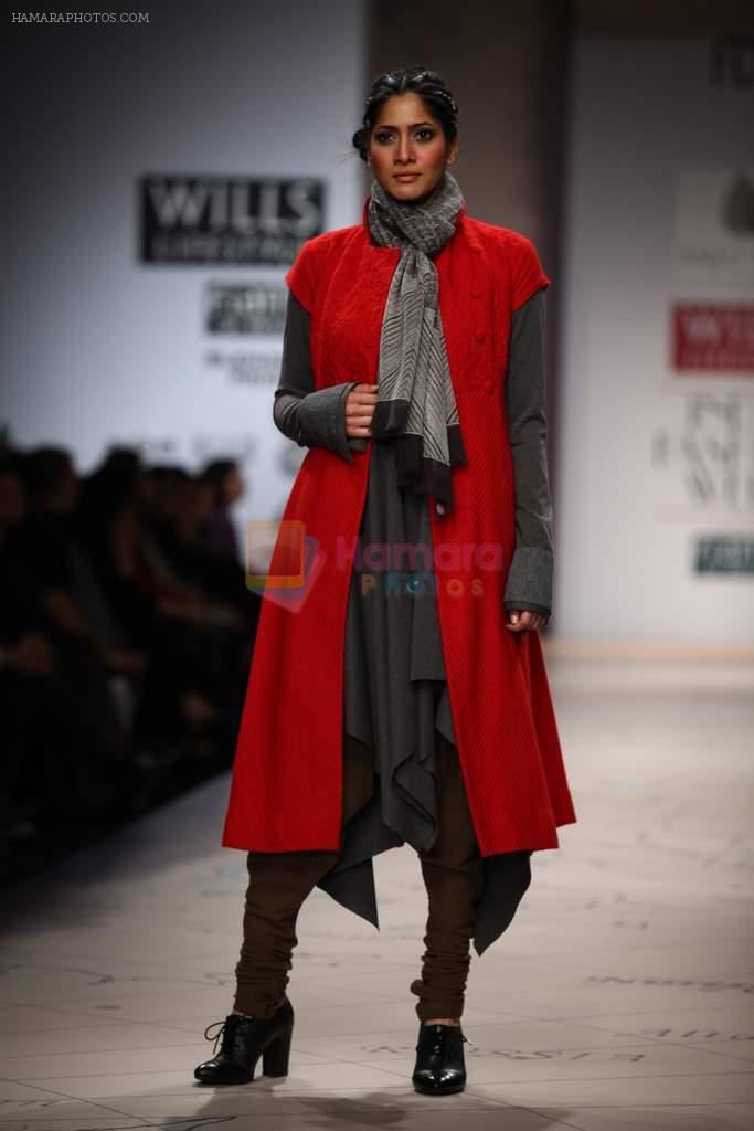 Model walks the ramp for Anju Modi at Wills Lifestyle India Fashion Week Autumn Winter 2012 Day 1 on 15th Feb 2012