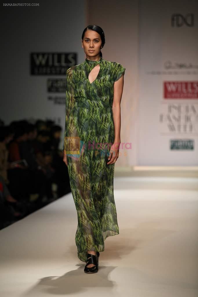 Model walks the ramp for Anand Kabra at Wills Lifestyle India Fashion Week Autumn Winter 2012 Day 1 on 15th Feb 2012